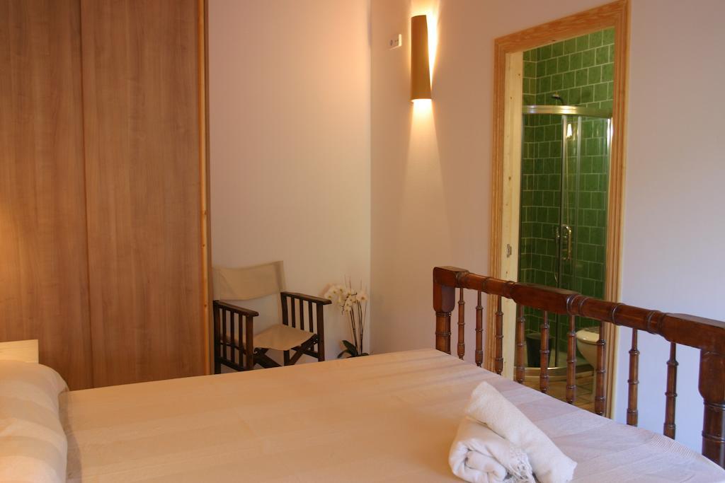 Hostel La Pergola Es Pujols Pokój zdjęcie