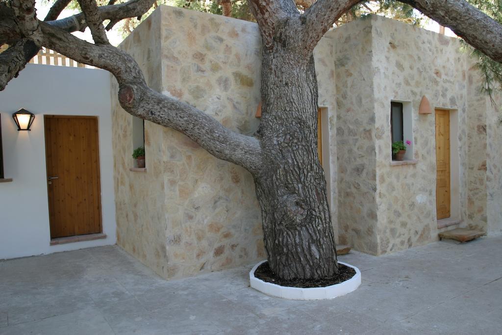 Hostel La Pergola Es Pujols Zewnętrze zdjęcie