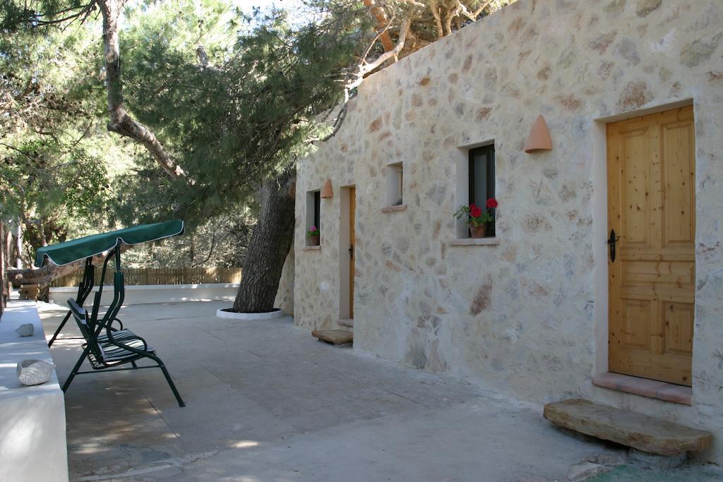 Hostel La Pergola Es Pujols Zewnętrze zdjęcie